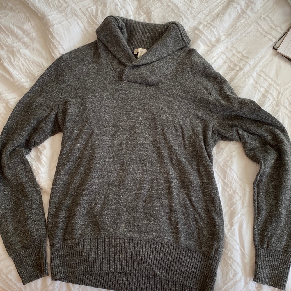 Gap gray sweater